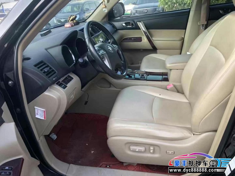 14年丰田汉兰达轿车抵押车出售