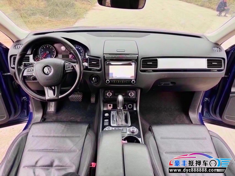 17年大众途锐轿车抵押车出售