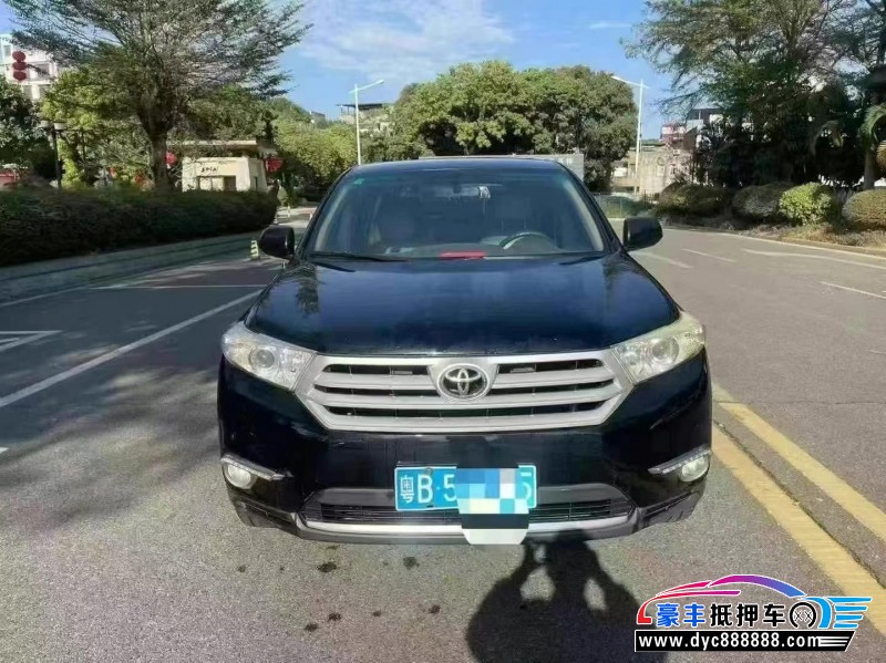 13年丰田汉兰达轿车抵押车出售