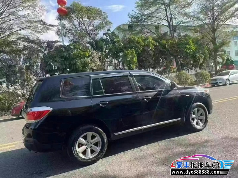 13年丰田汉兰达轿车抵押车出售