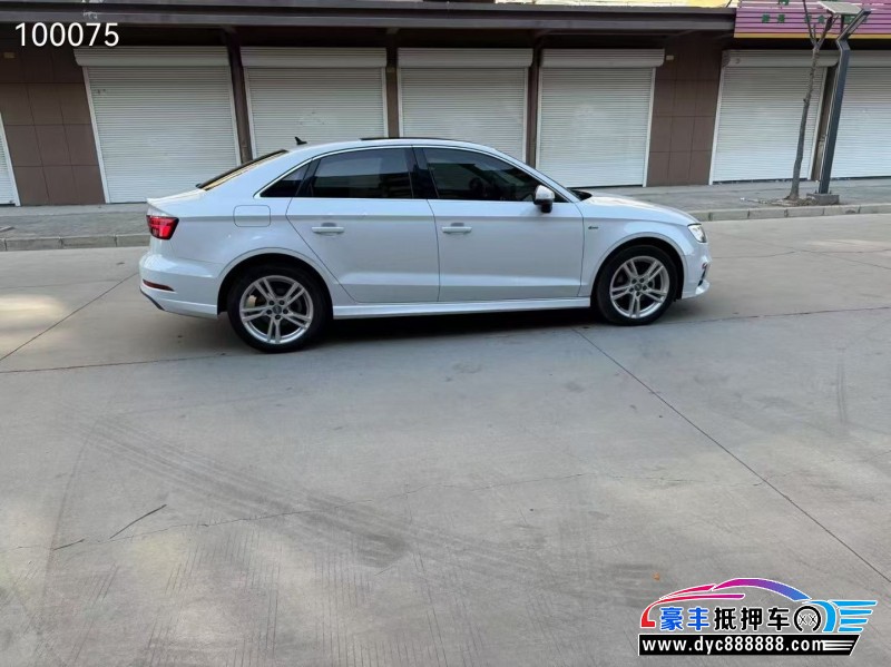 21年奥迪A3轿车抵押车出售