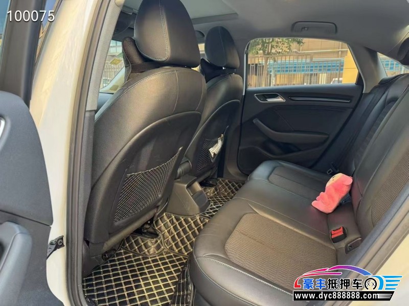 21年奥迪A3轿车抵押车出售