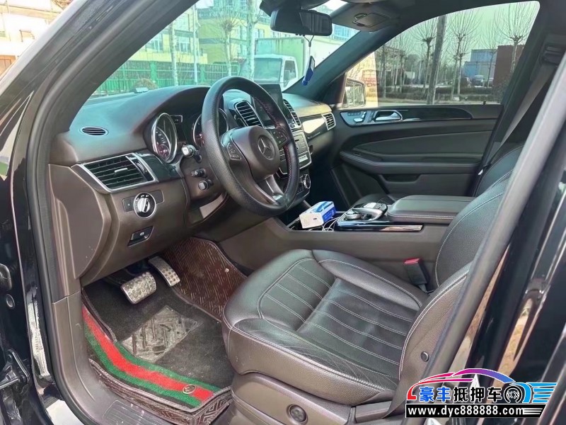 17年奔驰GLE轿车抵押车出售