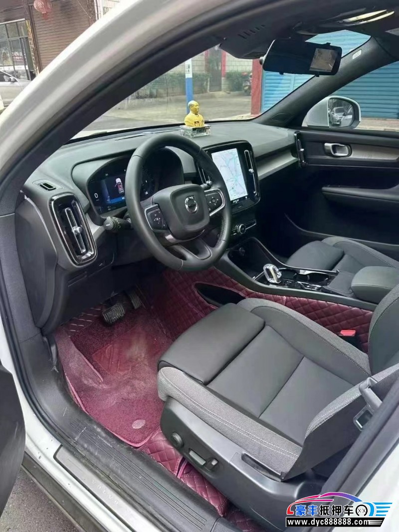 24年沃尔沃XC40轿车抵押车出售