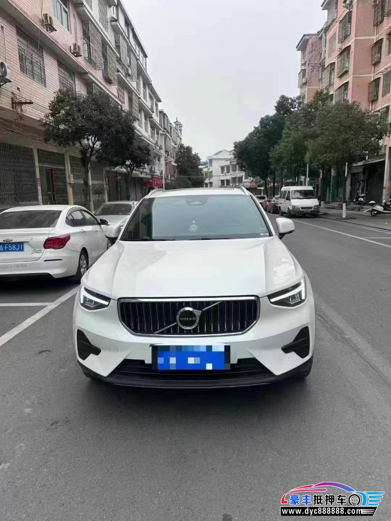 24年沃尔沃XC40轿车抵押车出售