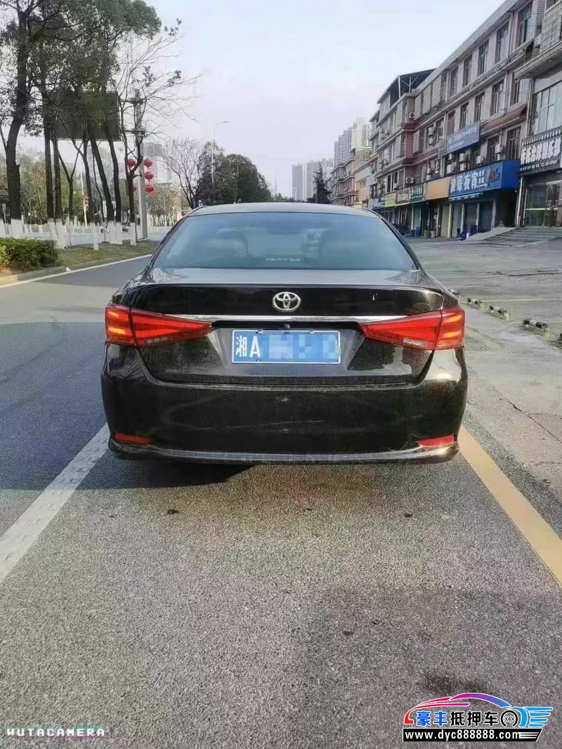 17年丰田皇冠轿车抵押车出售