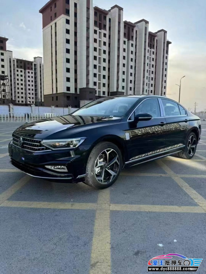 25年大众迈腾轿车抵押车出售