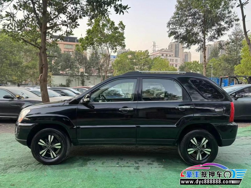 12年起亚狮跑轿车抵押车出售