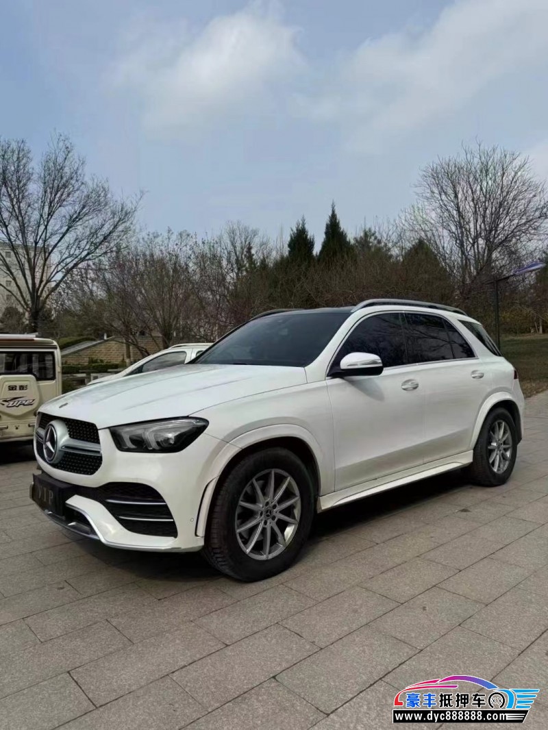 19年奔驰GLE轿车抵押车出售