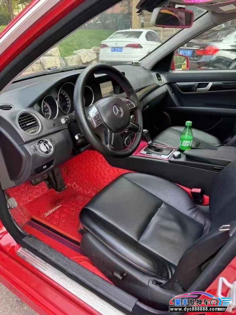 14年奔驰C轿车抵押车出售