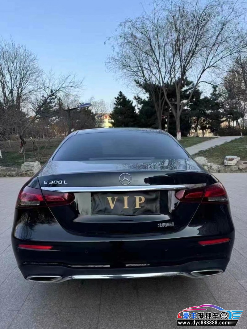 22年奔驰E轿车抵押车出售