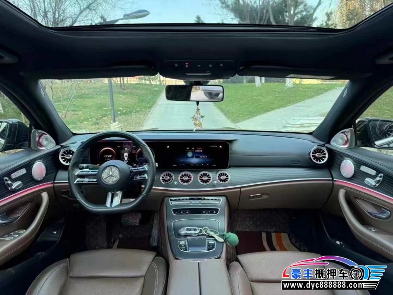 22年奔驰E轿车抵押车出售