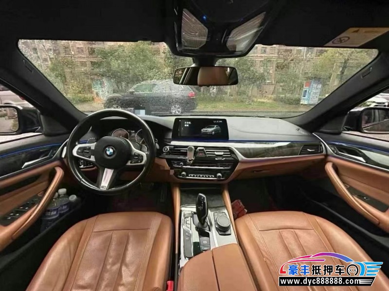 18年宝马5系轿车抵押车出售