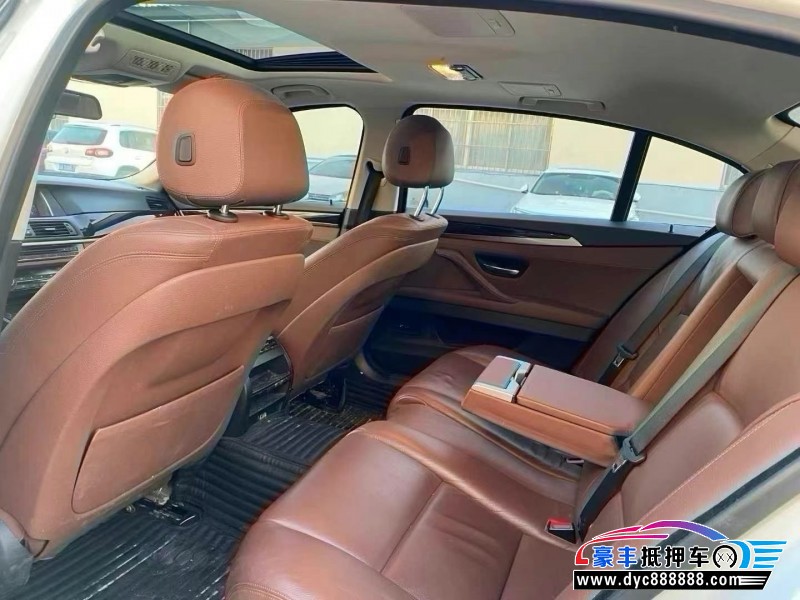 17年宝马5系轿车抵押车出售