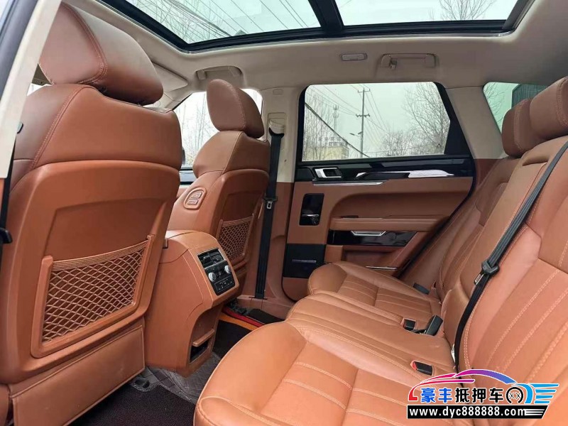 18年众泰T700轿车抵押车出售