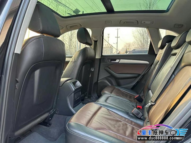 17年奥迪Q5轿车抵押车出售