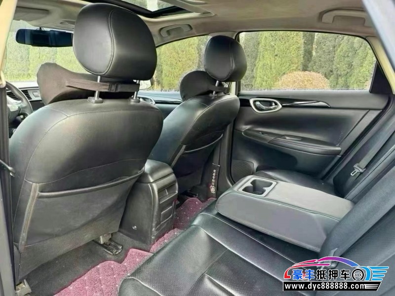 17年日产轩逸轿车抵押车出售