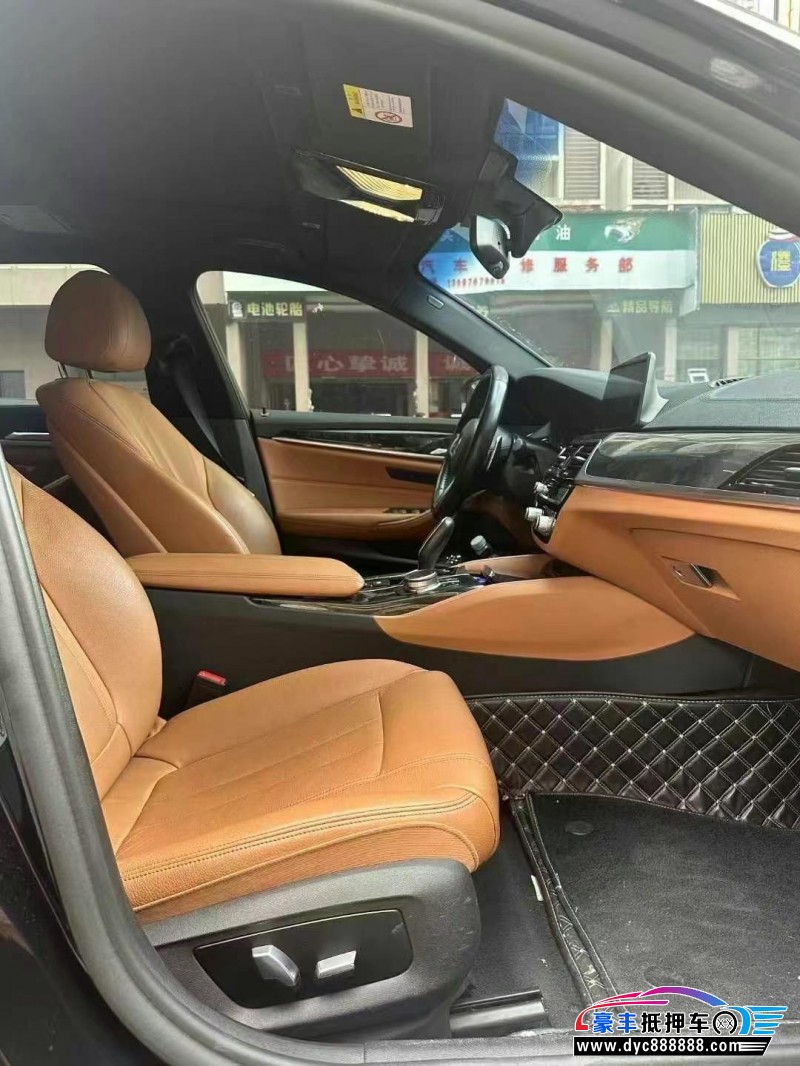 19年宝马5系轿车抵押车出售