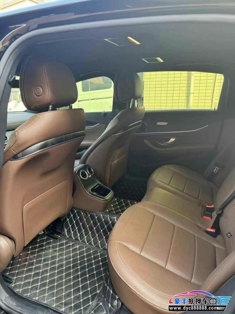 21年奔驰E轿车抵押车出售