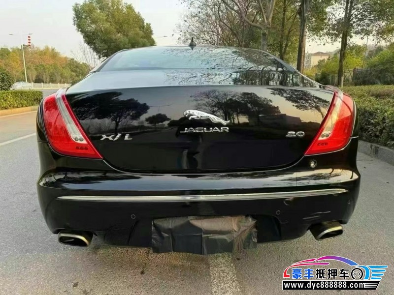14年捷豹XJ轿车抵押车出售