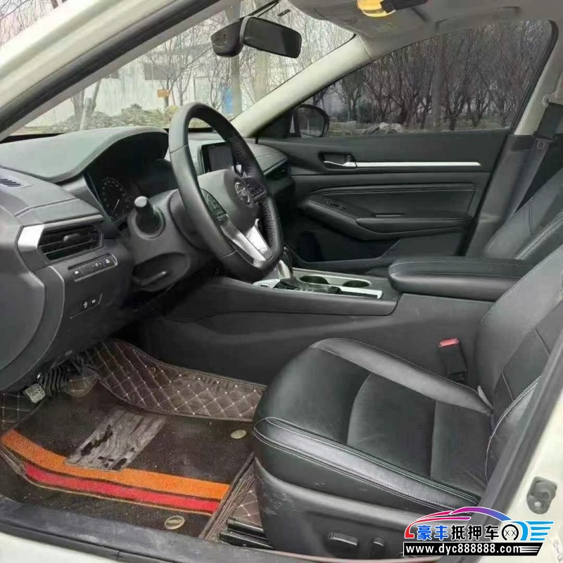 20年日产天籁轿车抵押车出售