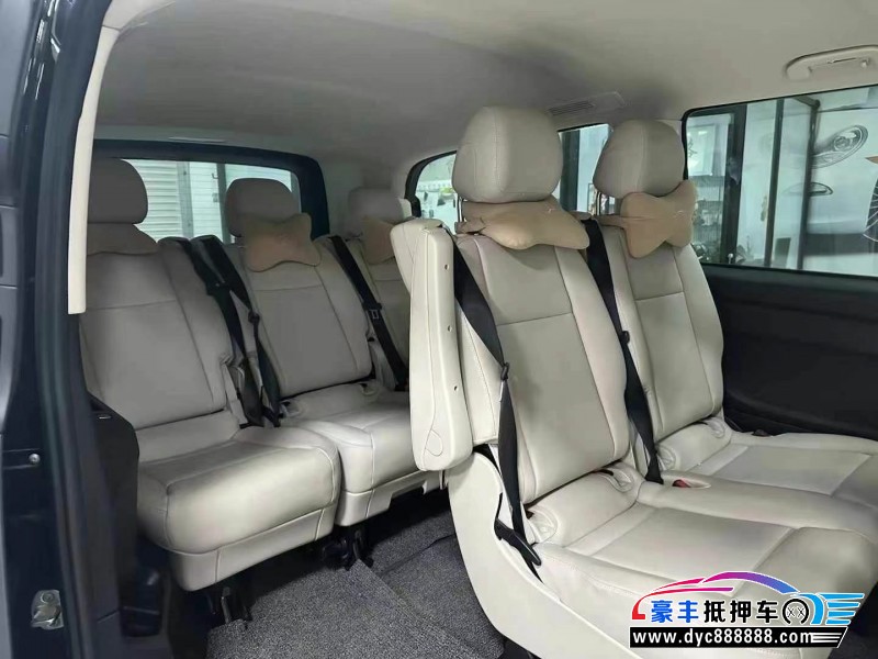 23年奔驰威霆轿车抵押车出售