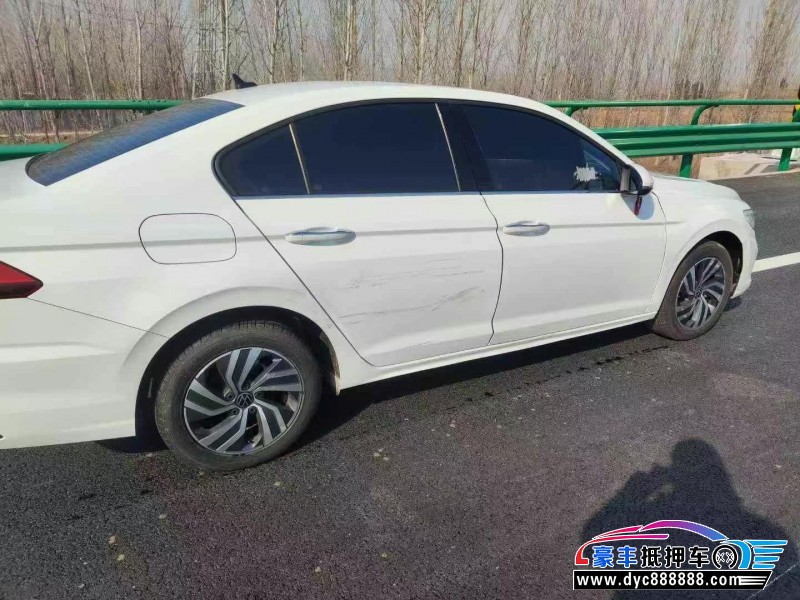 22年大众宝来轿车抵押车出售