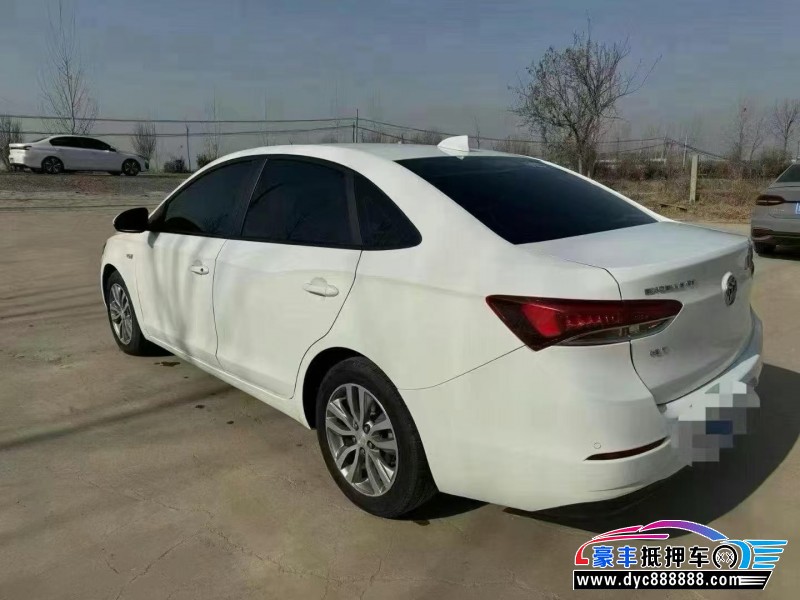 18年别克英朗轿车抵押车出售