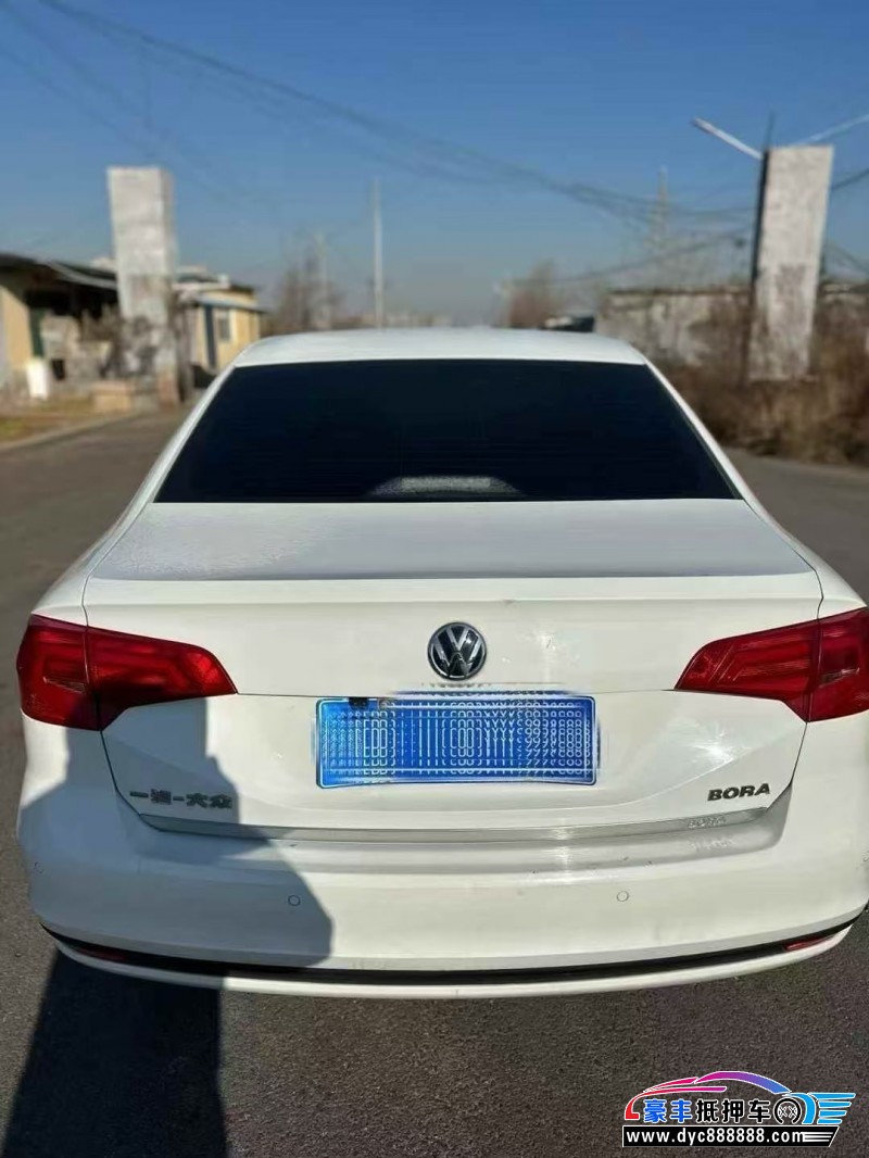 17年大众宝来轿车抵押车出售