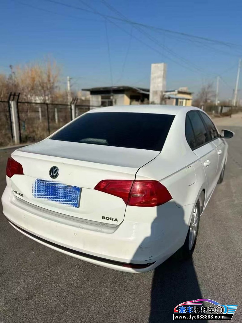 17年大众宝来轿车抵押车出售