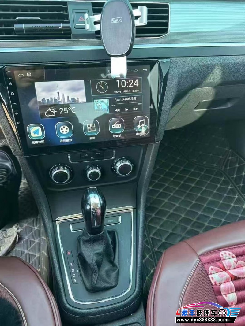 17年大众宝来轿车抵押车出售