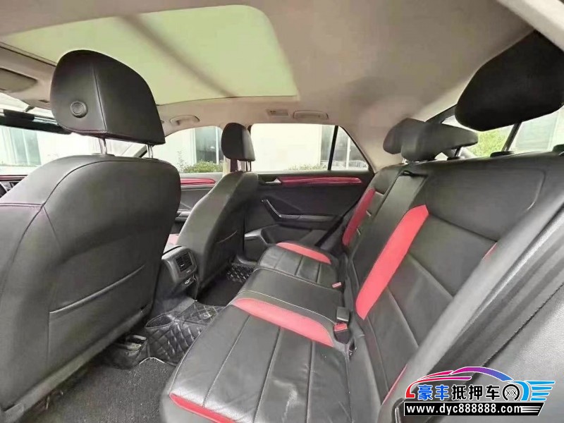 18年大众探歌轿车抵押车出售