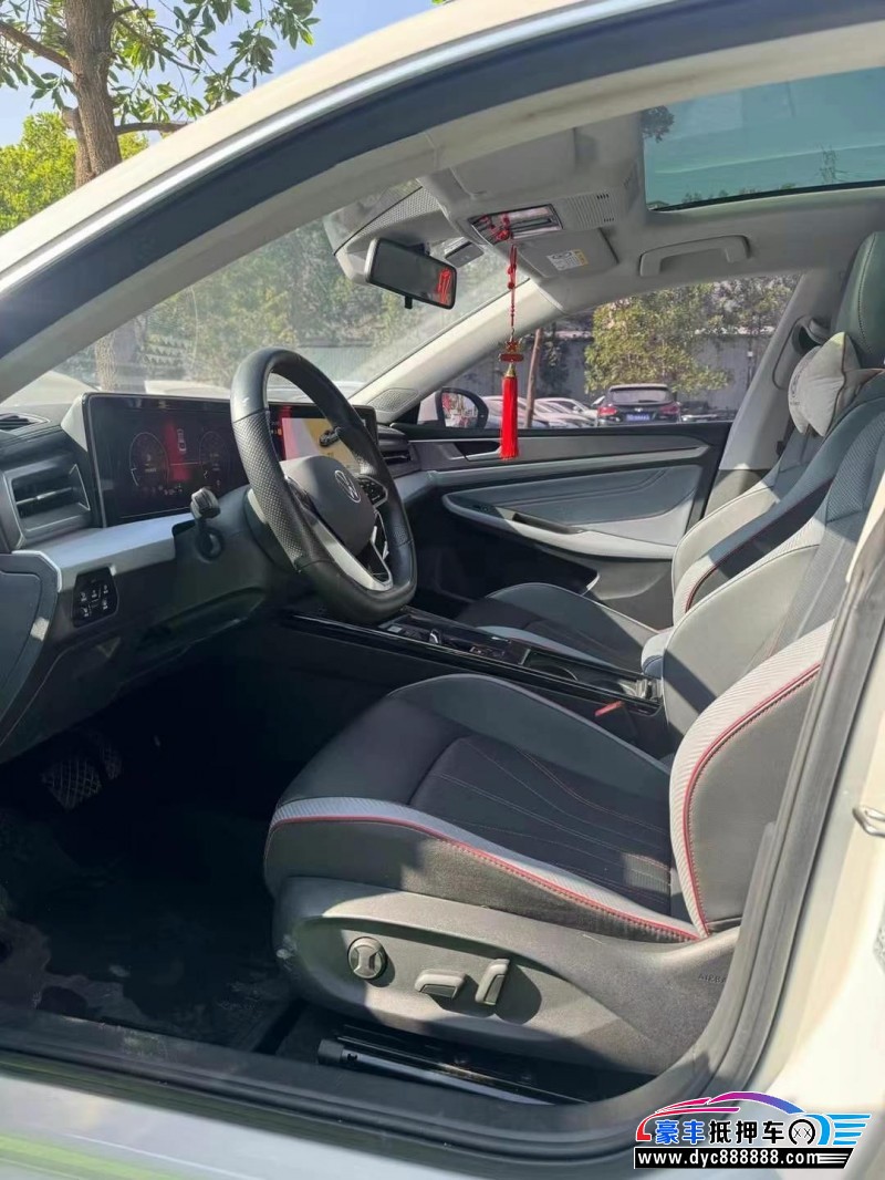 22年大众凌渡轿车抵押车出售