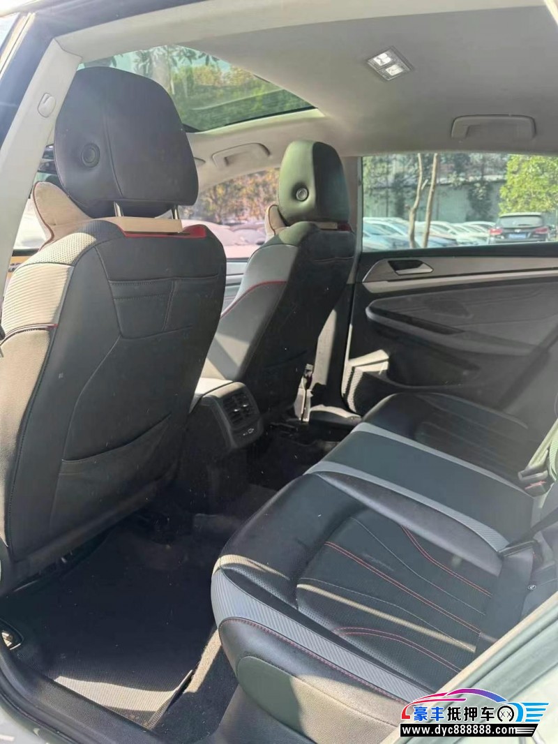 22年大众凌渡轿车抵押车出售