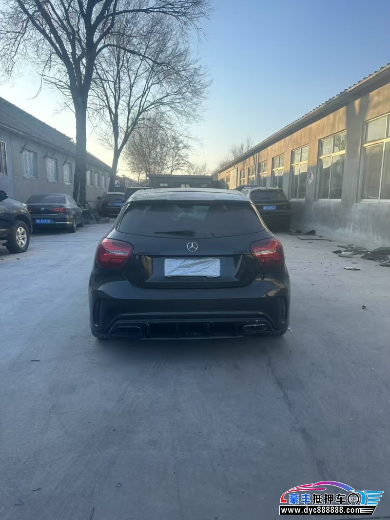 16年奔驰A级AMG轿车抵押车出售