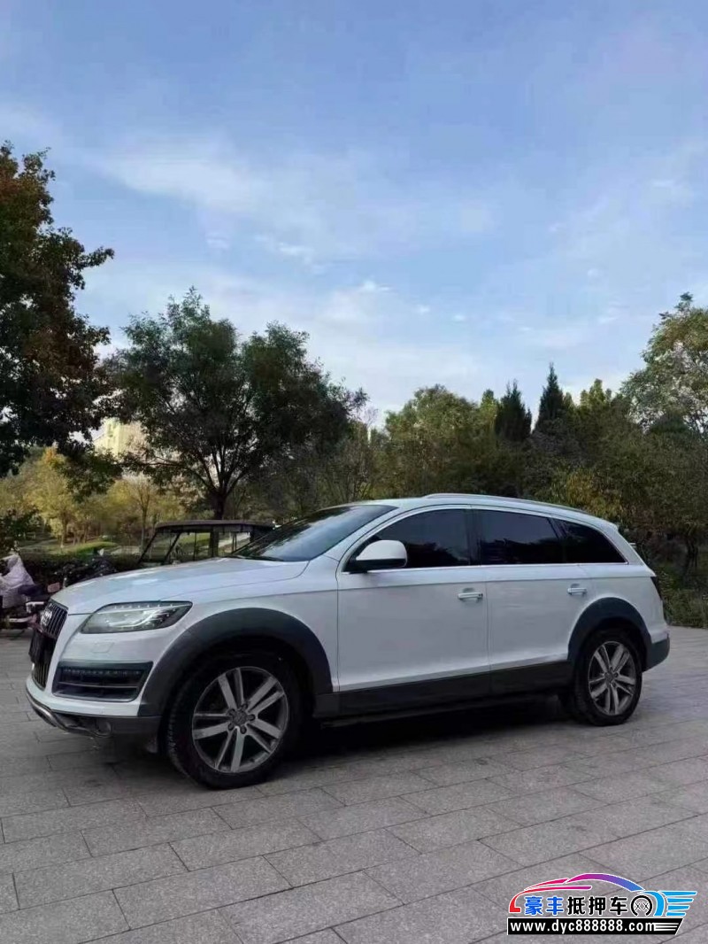15年奥迪Q7轿车抵押车出售