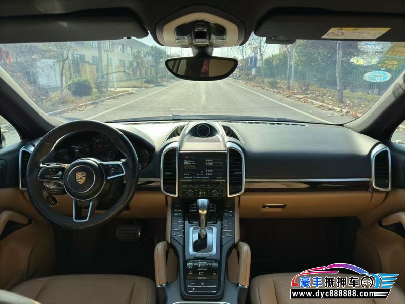 15年保时捷卡宴轿车抵押车出售