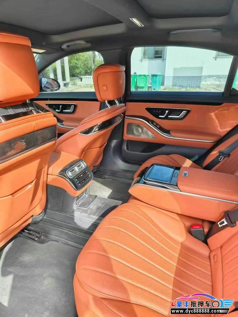 22年奔驰S轿车抵押车出售