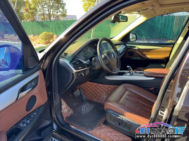 16年宝马X5轿车抵押车出售