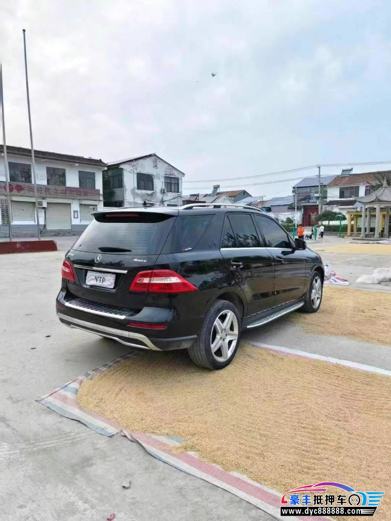 15年奔驰ML轿车抵押车出售