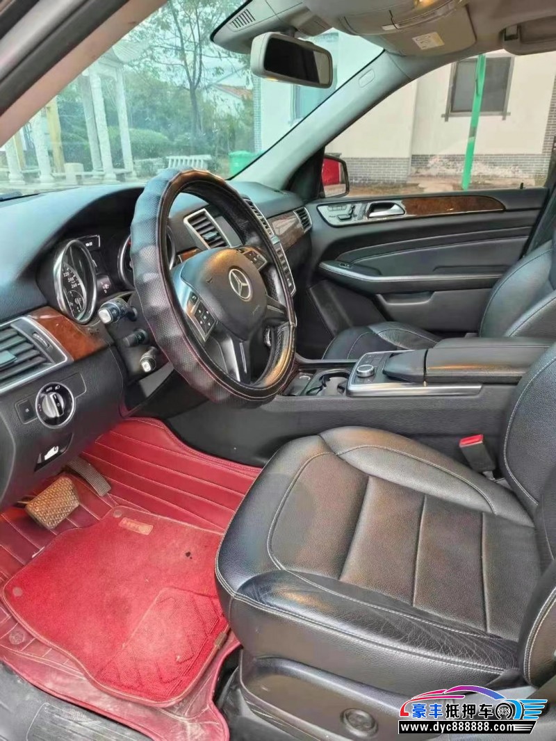 15年奔驰ML轿车抵押车出售