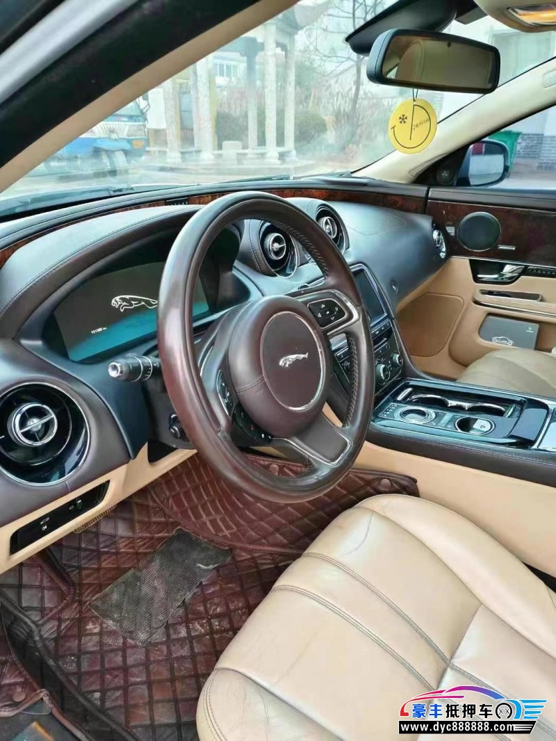 13年捷豹XJ轿车抵押车出售