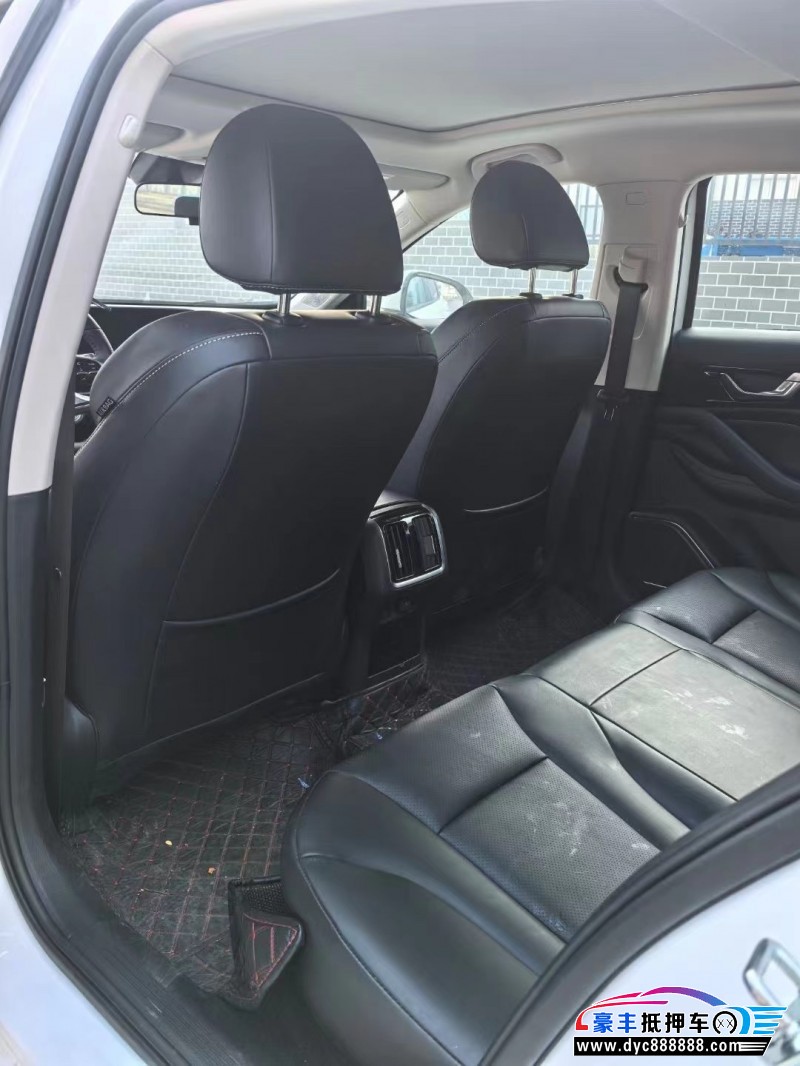 24年奔腾B70轿车抵押车出售