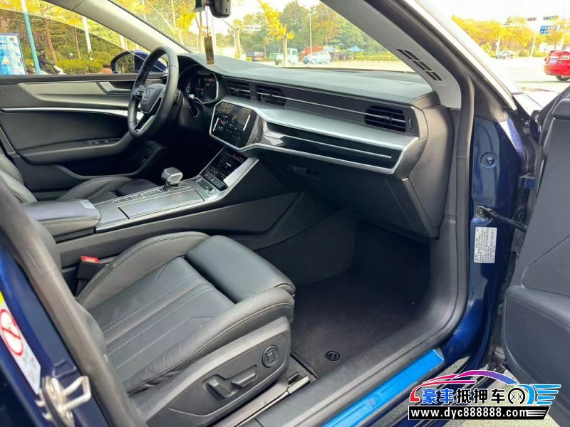 21年奥迪A7轿车抵押车出售