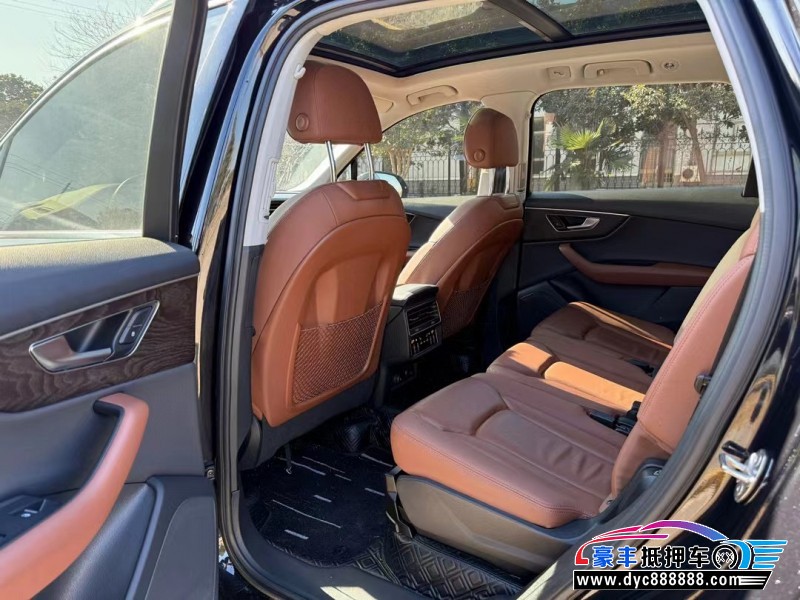 20年奥迪Q7轿车抵押车出售