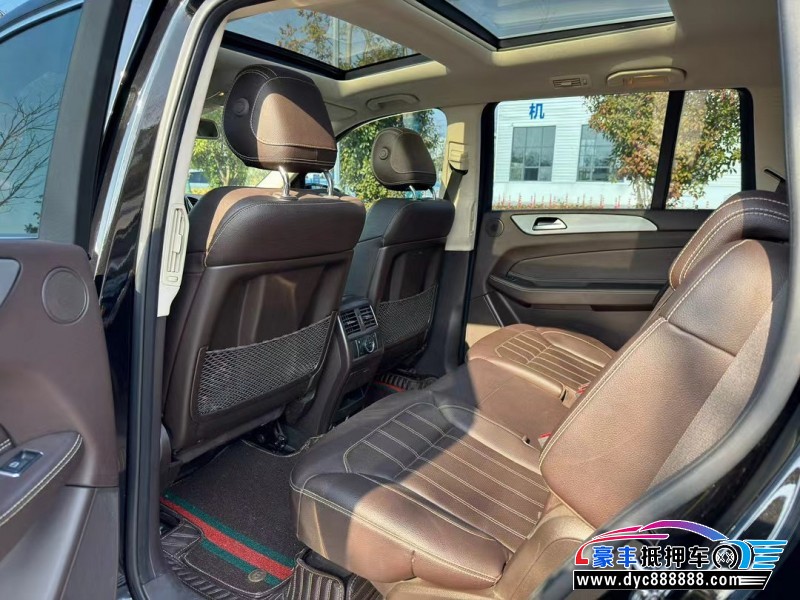 19年奔驰GLS轿车抵押车出售