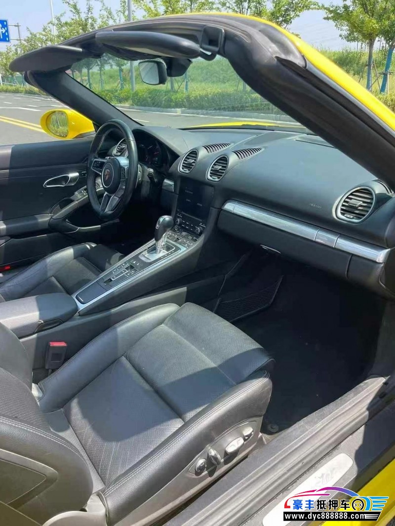 17年保时捷Boxster轿车抵押车出售