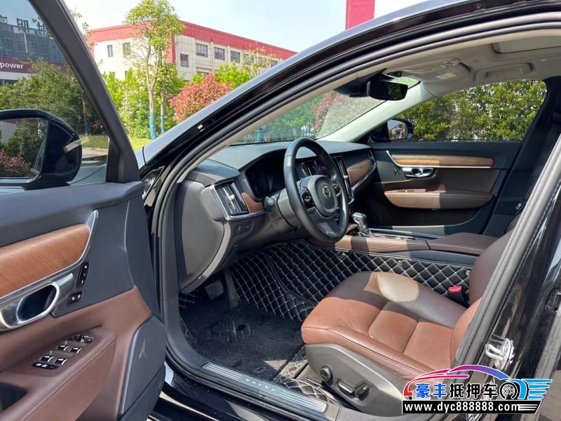 20年沃尔沃S90轿车抵押车出售