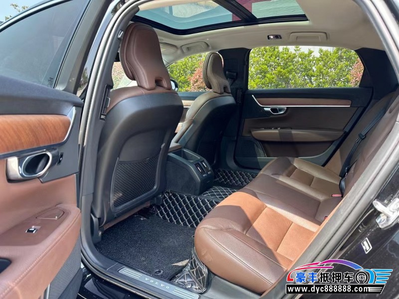 20年沃尔沃S90轿车抵押车出售