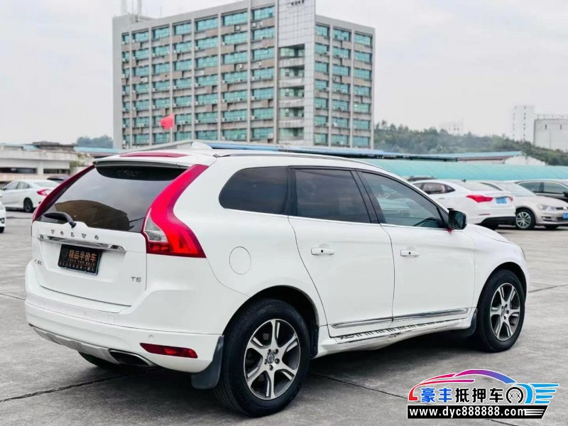 13年沃尔沃XC60轿车抵押车出售